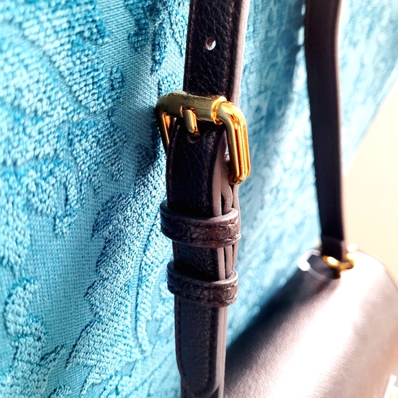 ❤️ NWT-Love Moschino-Stud Black Leather Shoulder Bag - Picture 6 of 7